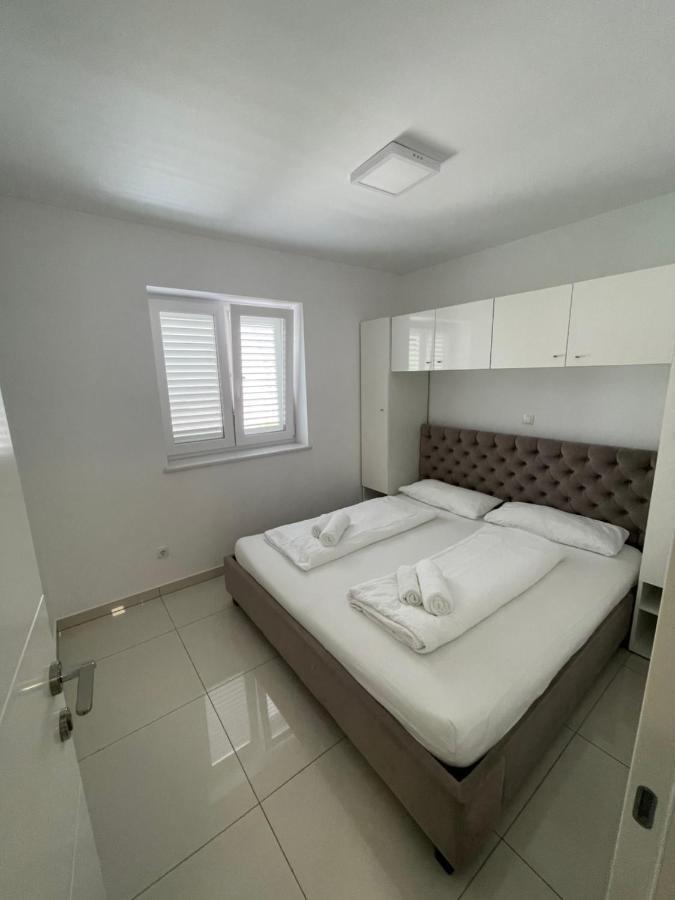 Villa San Antonio-Exclusive Apartments บัชกา ภายนอก รูปภาพ