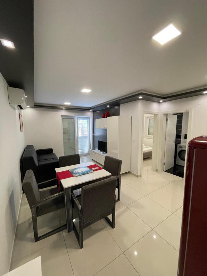 Villa San Antonio-Exclusive Apartments บัชกา ภายนอก รูปภาพ
